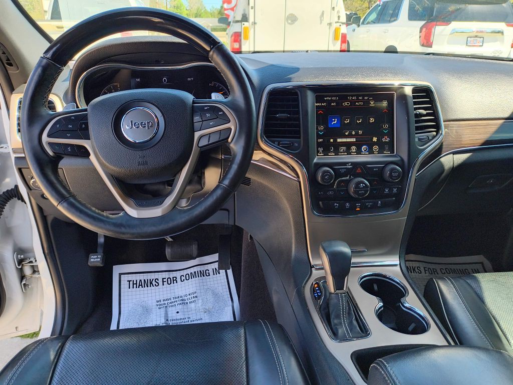 2017 Jeep Grand Cherokee Image 15