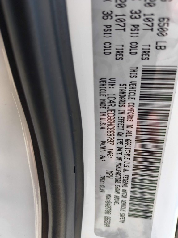 2017 Jeep Grand Cherokee Image 30