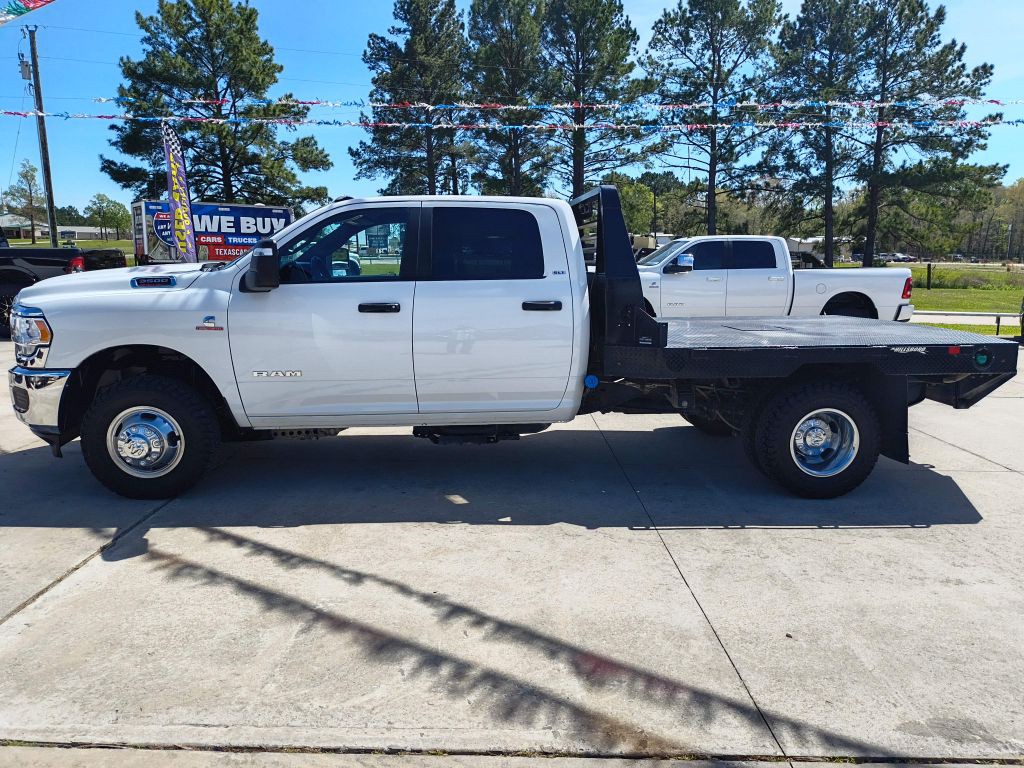 2024 RAM 3500 Image 2