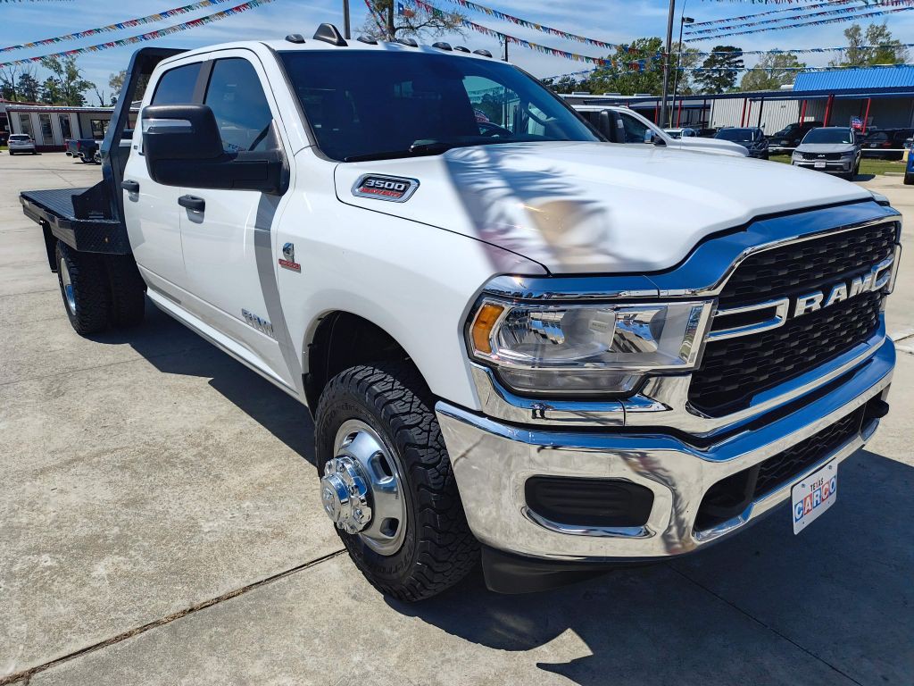 2024 RAM 3500 Image 9
