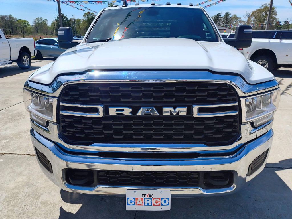 2024 RAM 3500 Image 10
