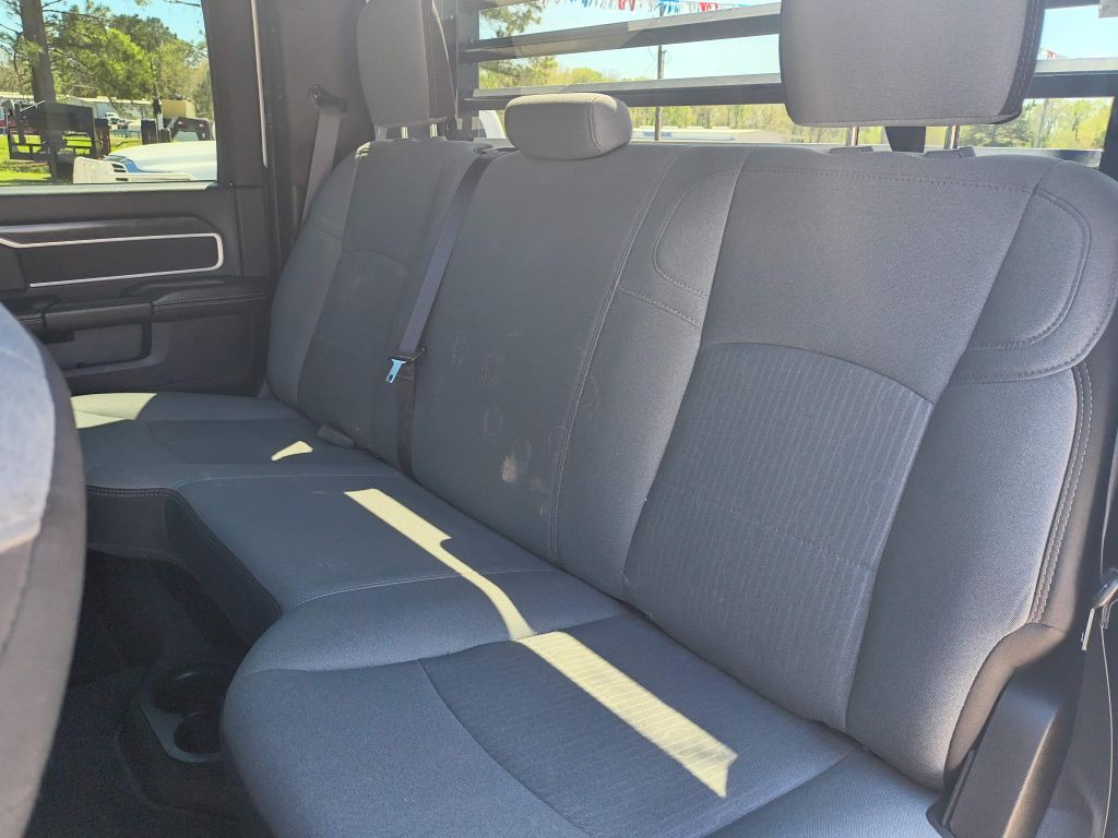2024 RAM 3500 Image 28