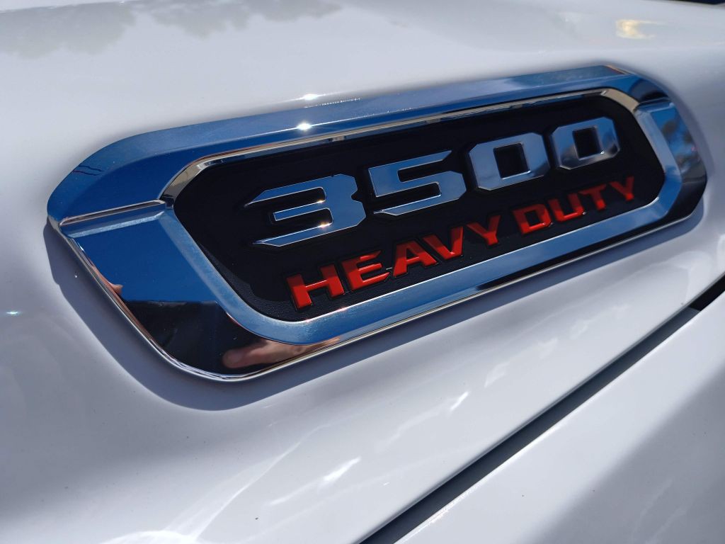 2024 RAM 3500 Image 31