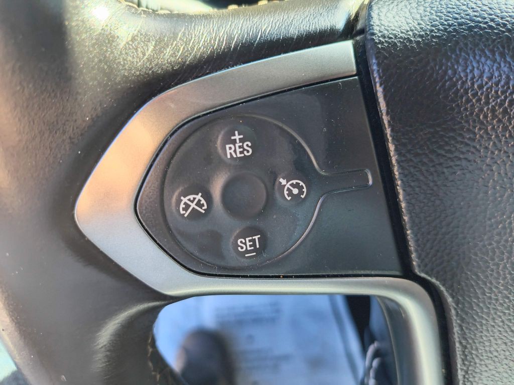 2015 Chevrolet Silverado 1500 Image 17