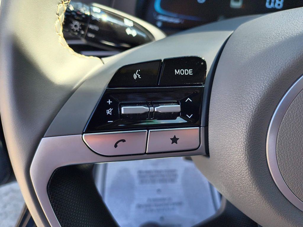 2025 Hyundai Elantra Image 15