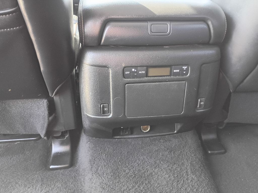 2019 Nissan Armada Image 14