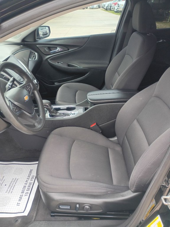 2022 Chevrolet Malibu Image 11