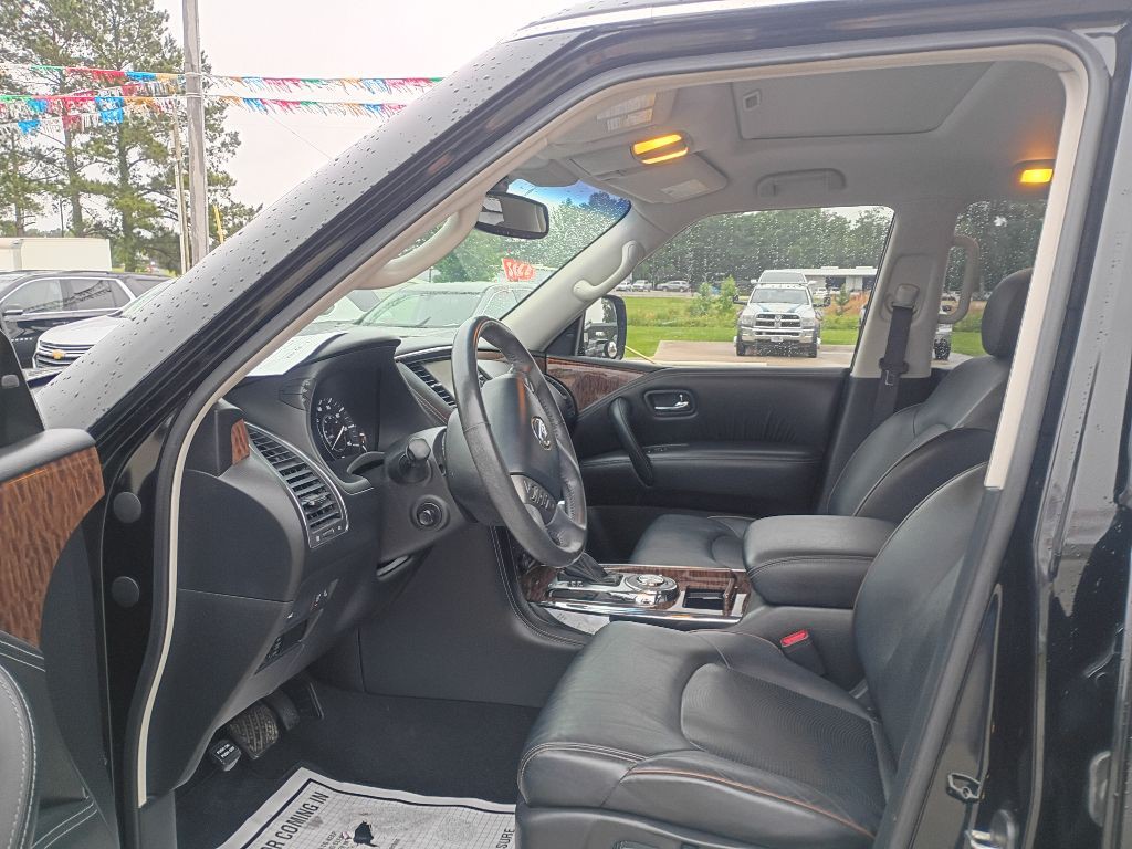 2017 Nissan Armada Image 5