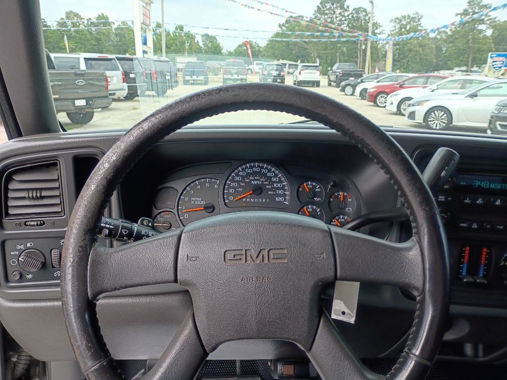 2007 GMC Sierra Image 8