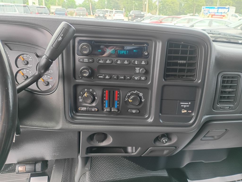 2007 GMC Sierra Image 9