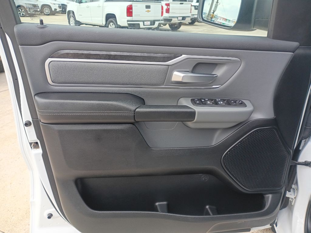 2020 RAM 1500 Image 6