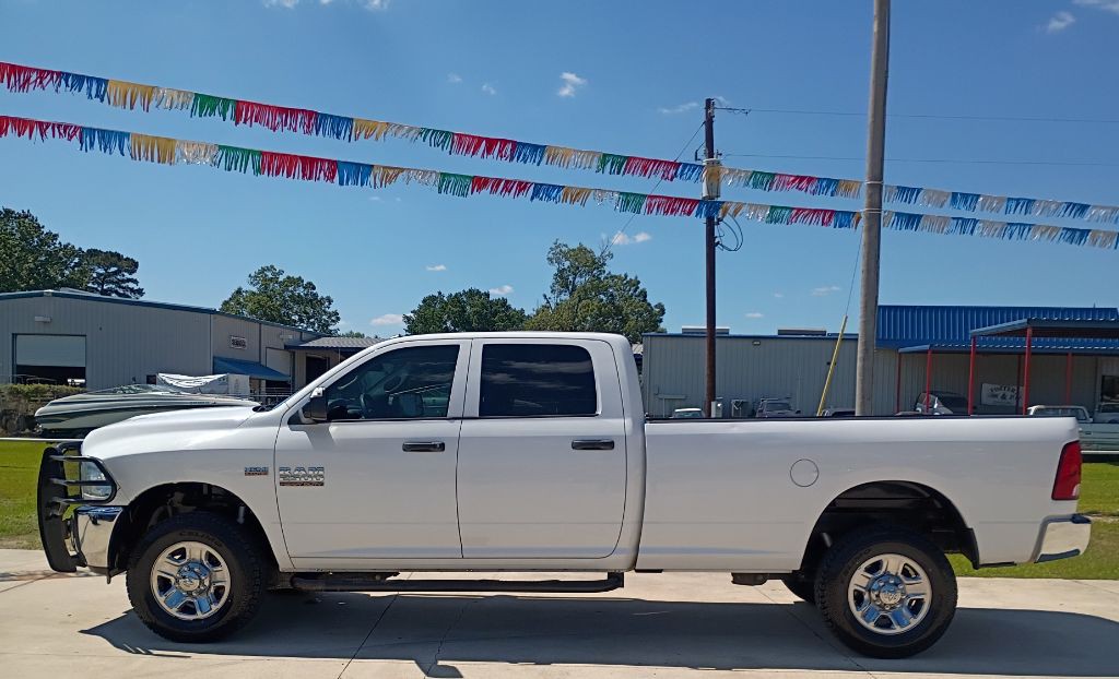 2018 RAM 2500 Image 3