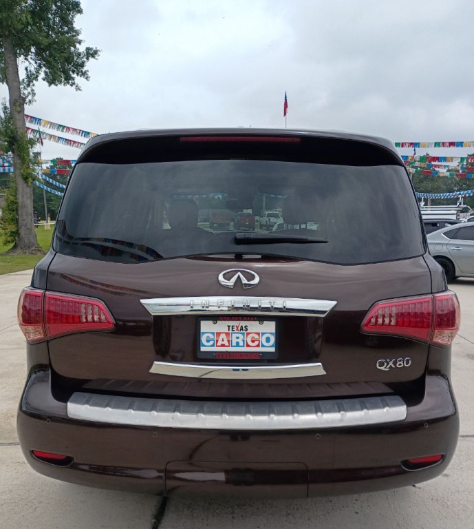 2017 INFINITI QX80 Image 4