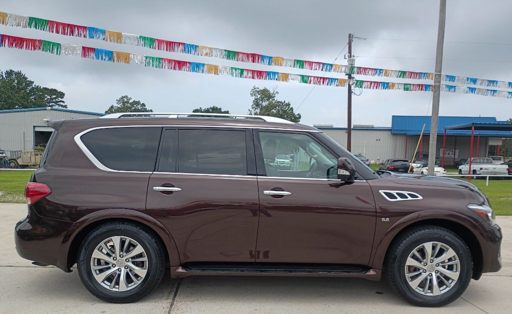 2017 INFINITI QX80 Image 5
