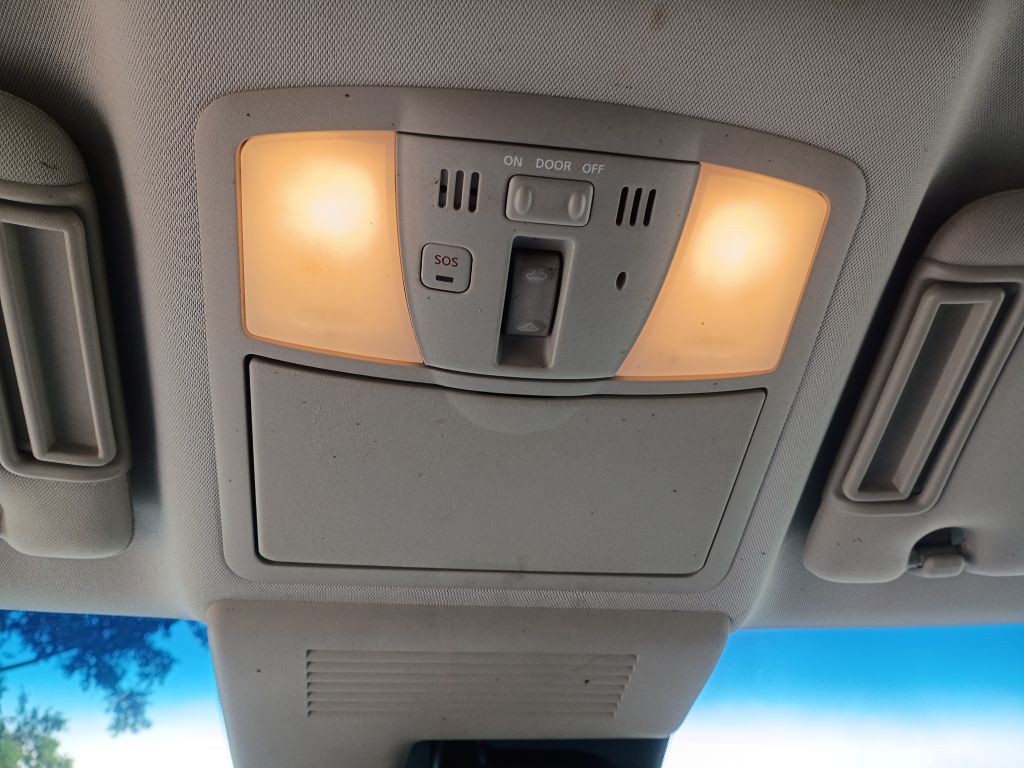 2017 INFINITI QX80 Image 11