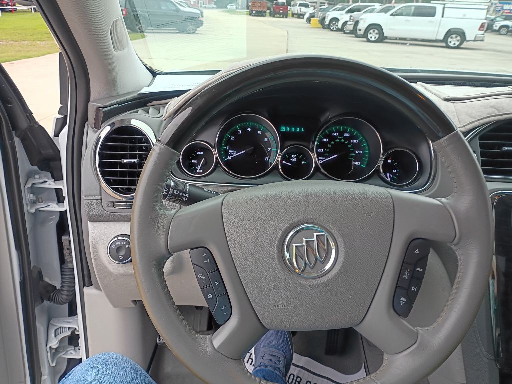 2017 Buick Enclave Image 8