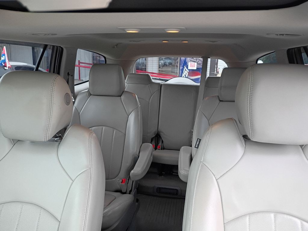 2017 Buick Enclave Image 14