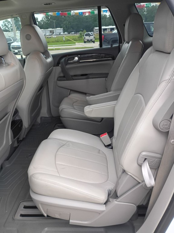 2017 Buick Enclave Image 15