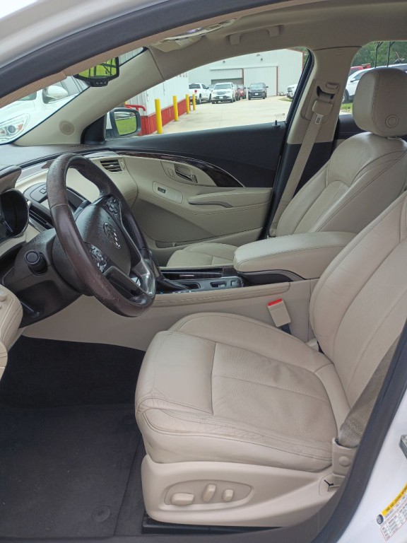 2015 Buick Lacrosse Image 7