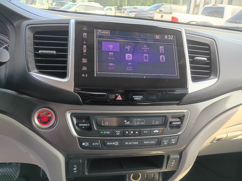2017 Honda Pilot Image 9