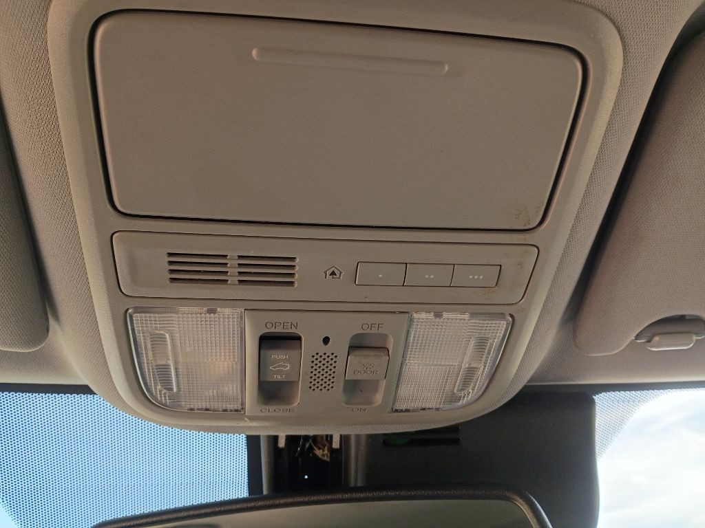 2017 Honda Pilot Image 11