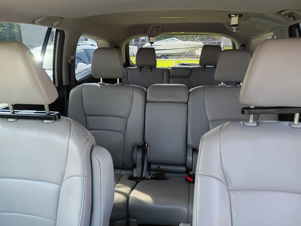 2017 Honda Pilot Image 13