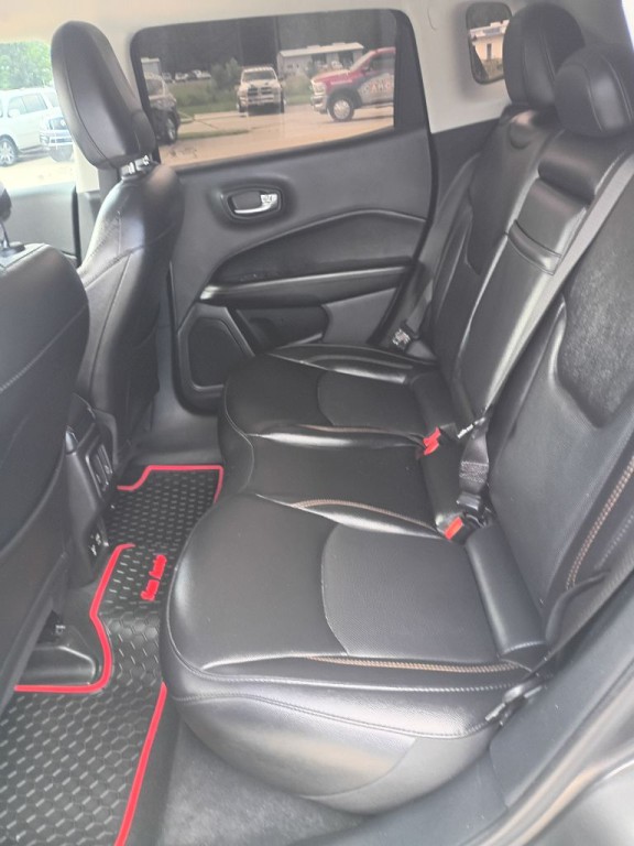 2019 Jeep Compass Image 13