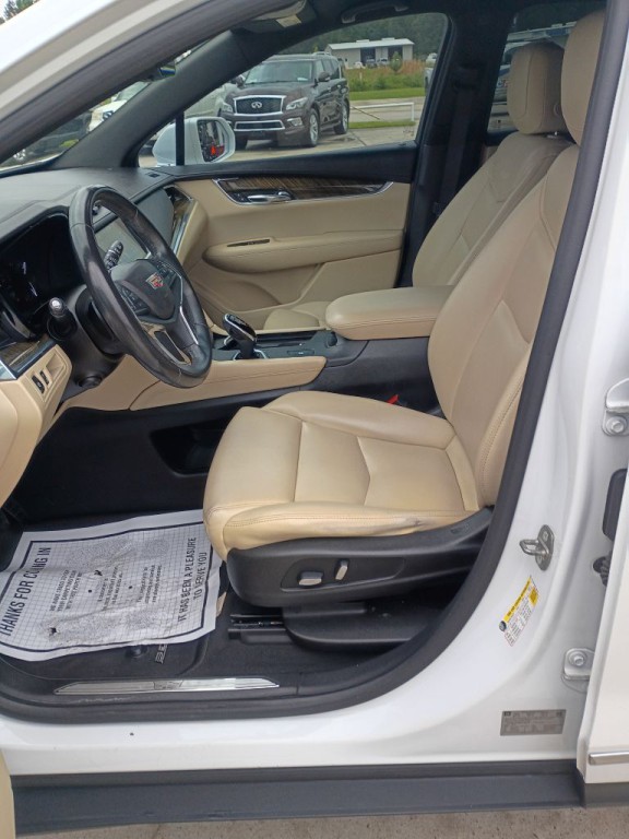 2017 Cadillac XT5 Image 8