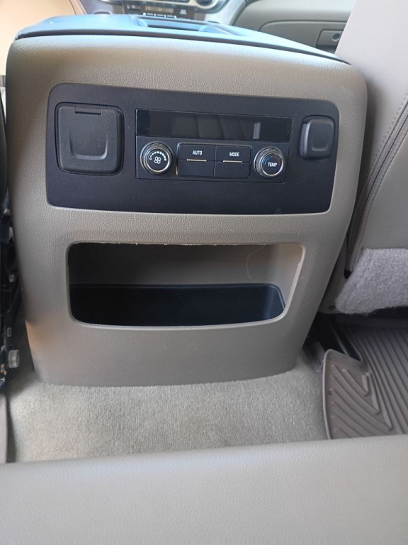 2016 Chevrolet Tahoe Image 11