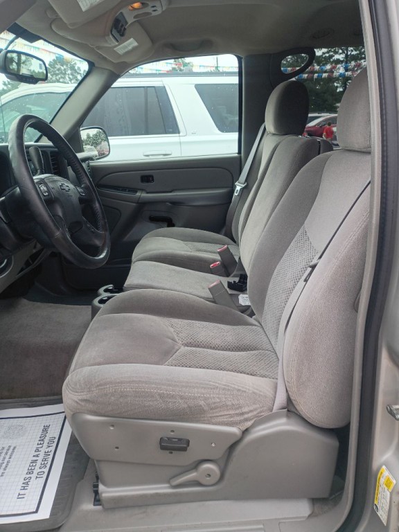 2006 Chevrolet Suburban Image 6