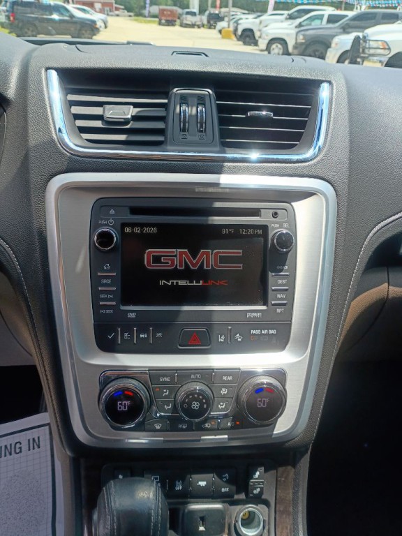 2017 GMC Acadia Image 8