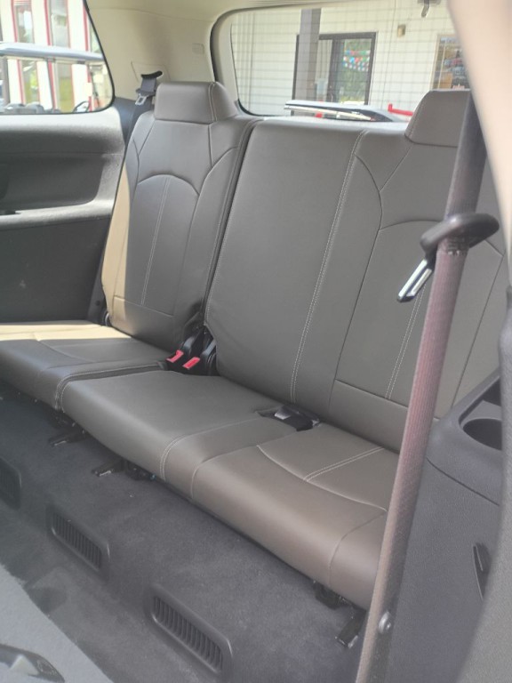 2017 GMC Acadia Image 16