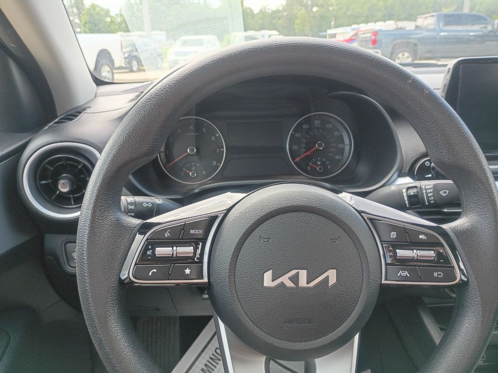 2024 Kia Forte Image 7