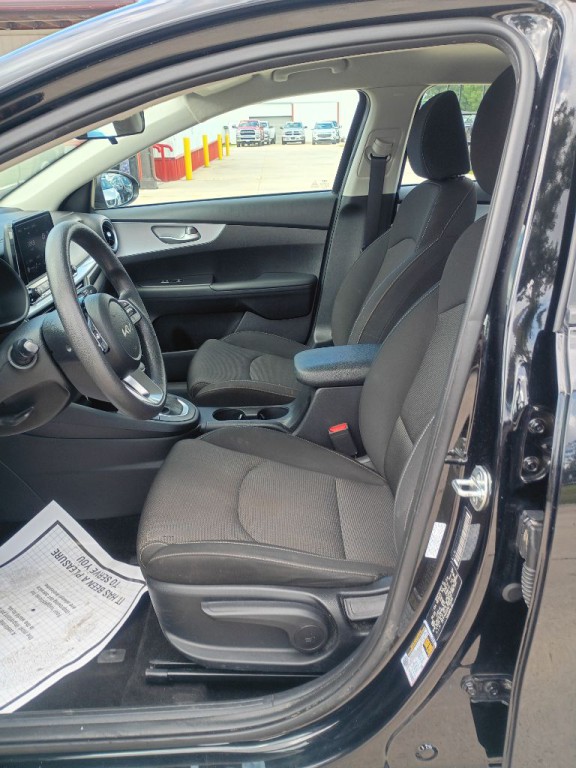 2024 Kia Forte Image 9