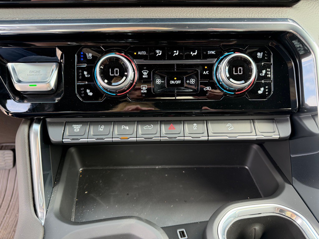 2026 GMC Sierra Image 14