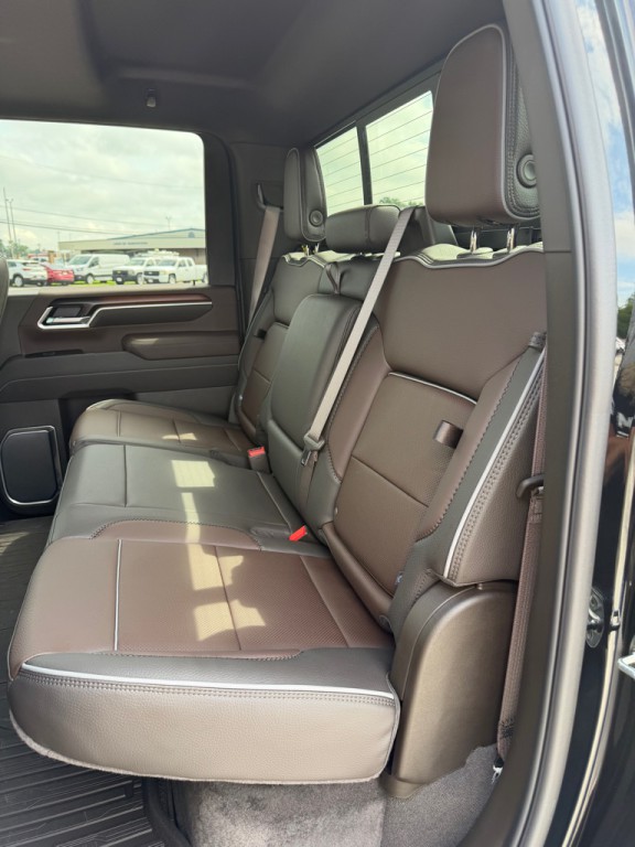 2026 GMC Sierra Image 15