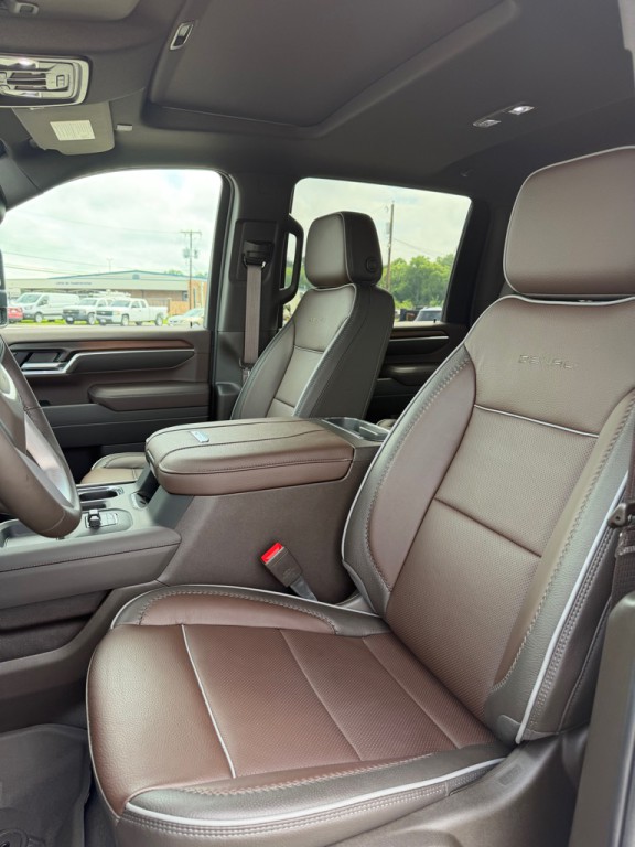 2026 GMC Sierra Image 12