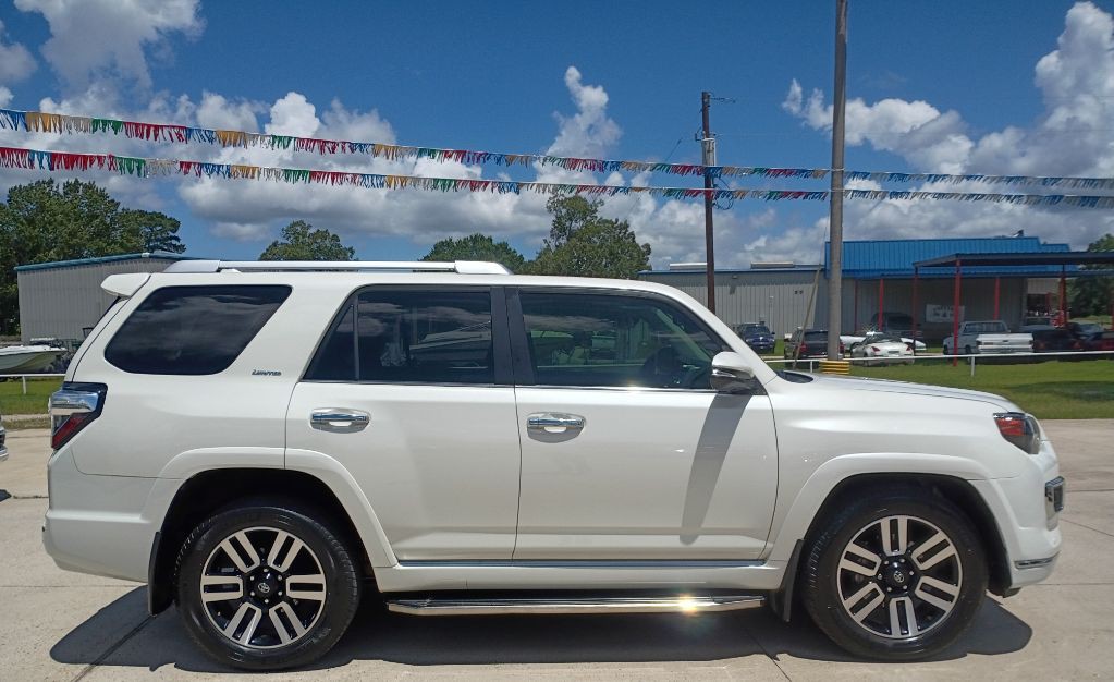 2016 Toyota 4Runner Image 3
