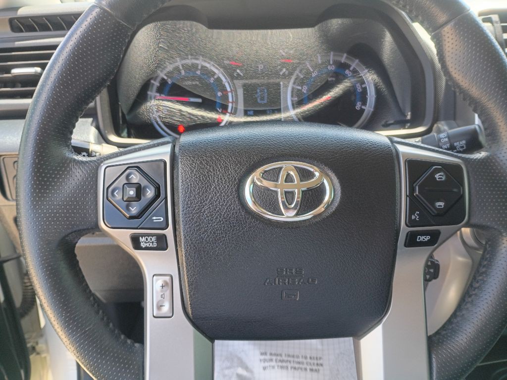 2016 Toyota 4Runner Image 8