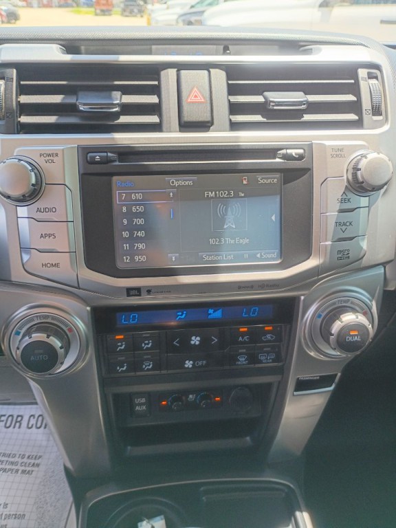 2016 Toyota 4Runner Image 9
