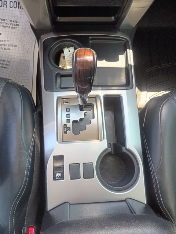 2016 Toyota 4Runner Image 10
