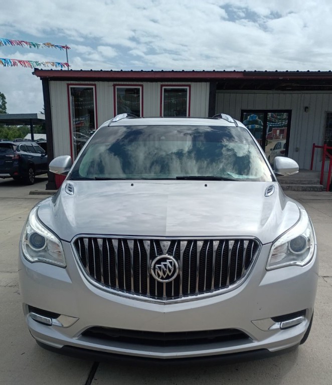 2017 Buick Enclave Image 2