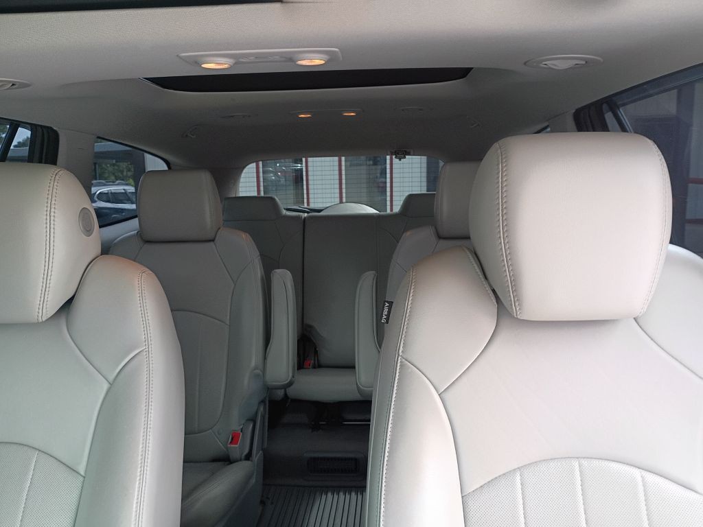 2017 Buick Enclave Image 11