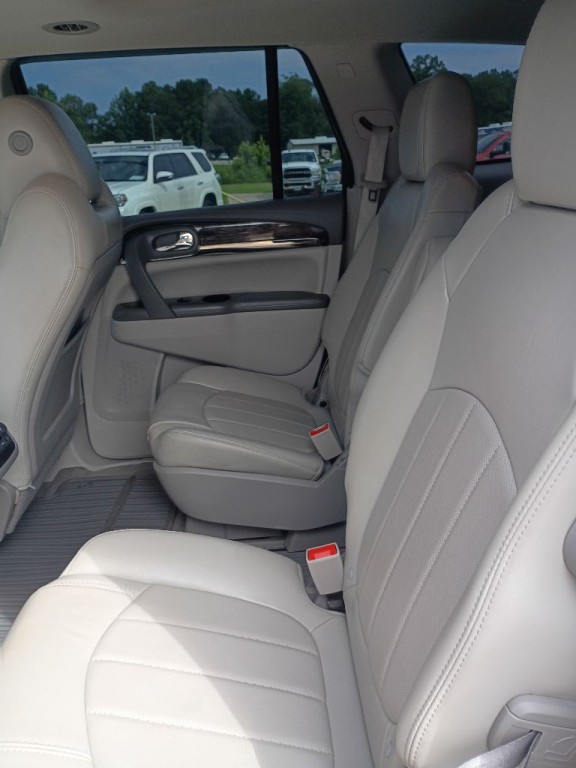 2017 Buick Enclave Image 14