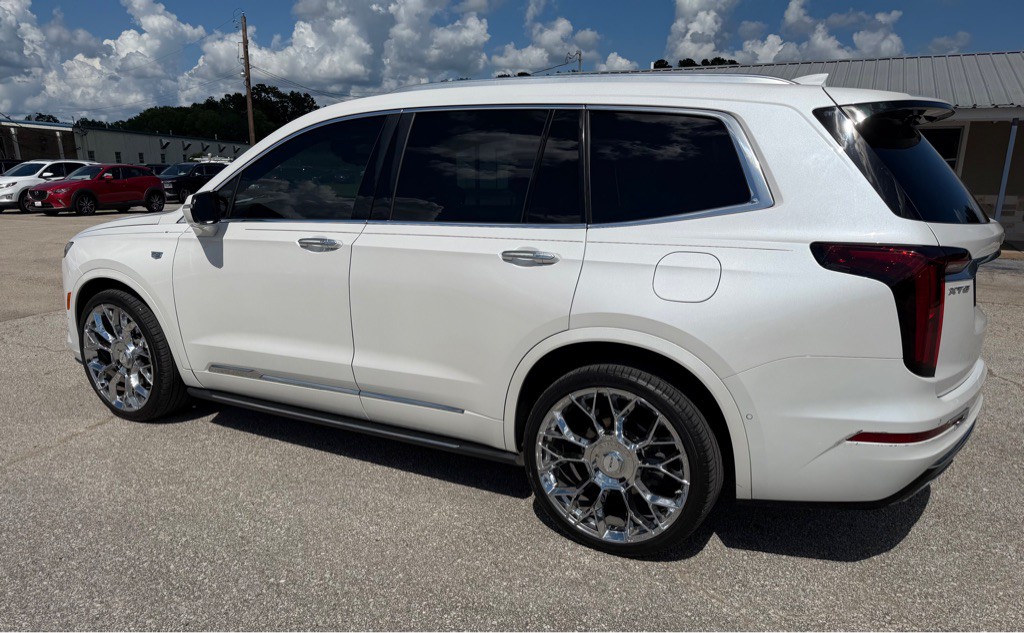 2021 Cadillac XT6 Image 3