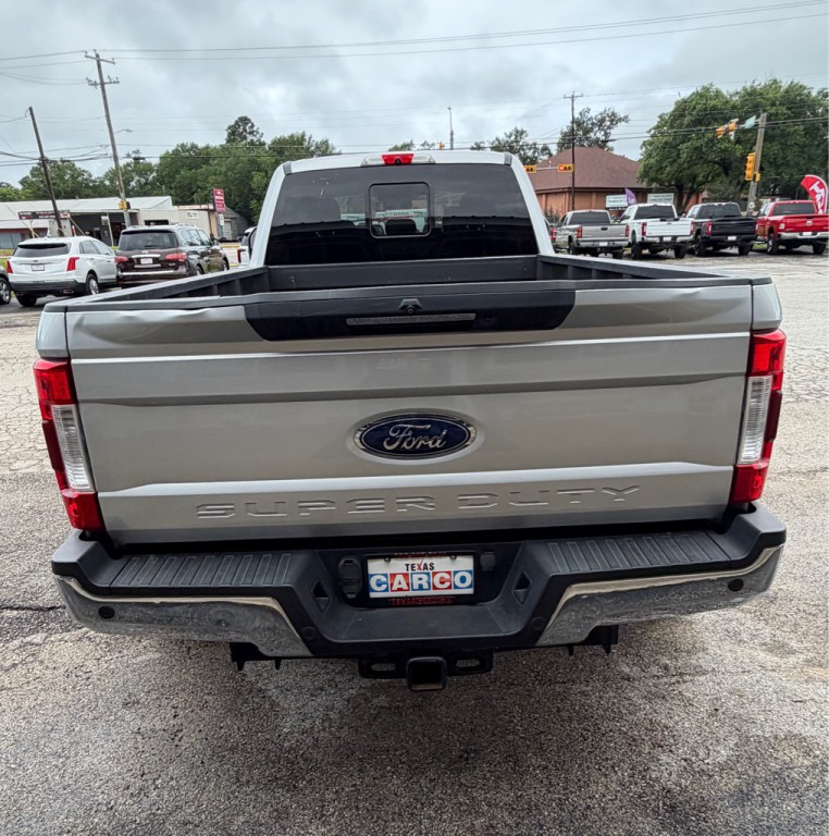 2017 Ford F-350 Image 4