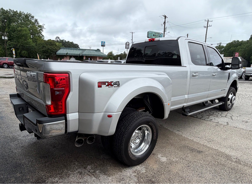 2017 Ford F-350 Image 5