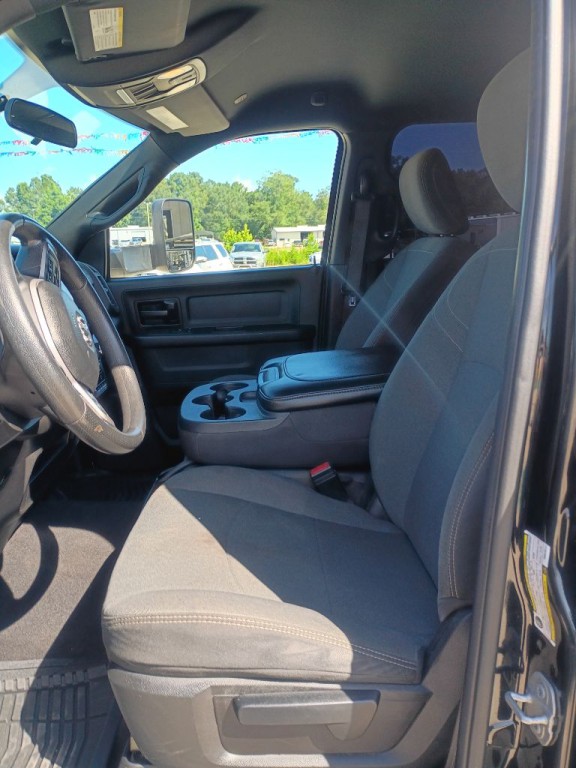 2021 RAM 3500 Image 7