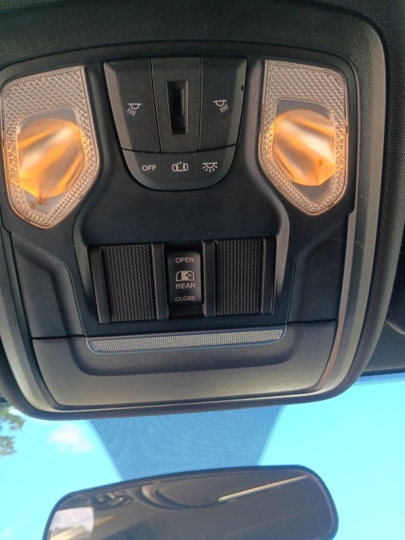 2021 RAM 3500 Image 11