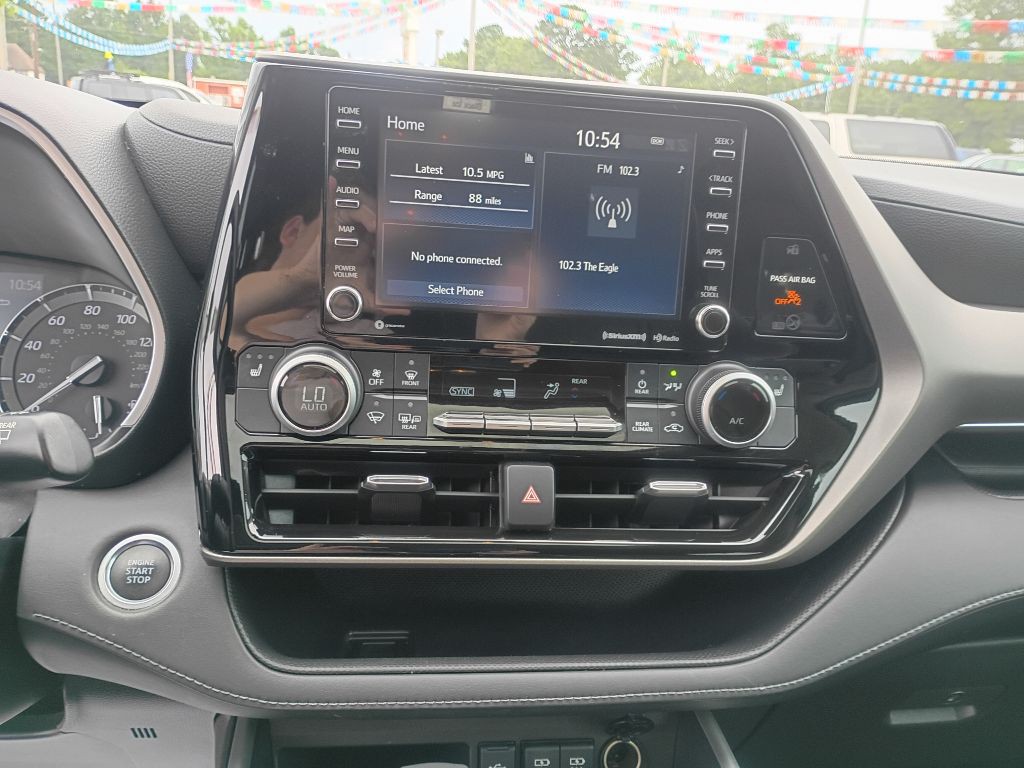2021 Toyota Highlander Image 9